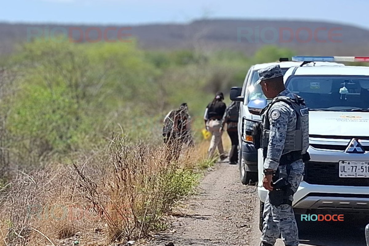 Riodoce_mx's tweet photo. 🚨 Esta mañana fue localizado un hombre #sinvida al interior de una camioneta sumergida en el Canal San Lorenzo, en la sindicatura de Costa Rica, al sur de #Culiacán.
https://t.co/iLNkWsoBoj https://t.co/CVHD6tSCUk