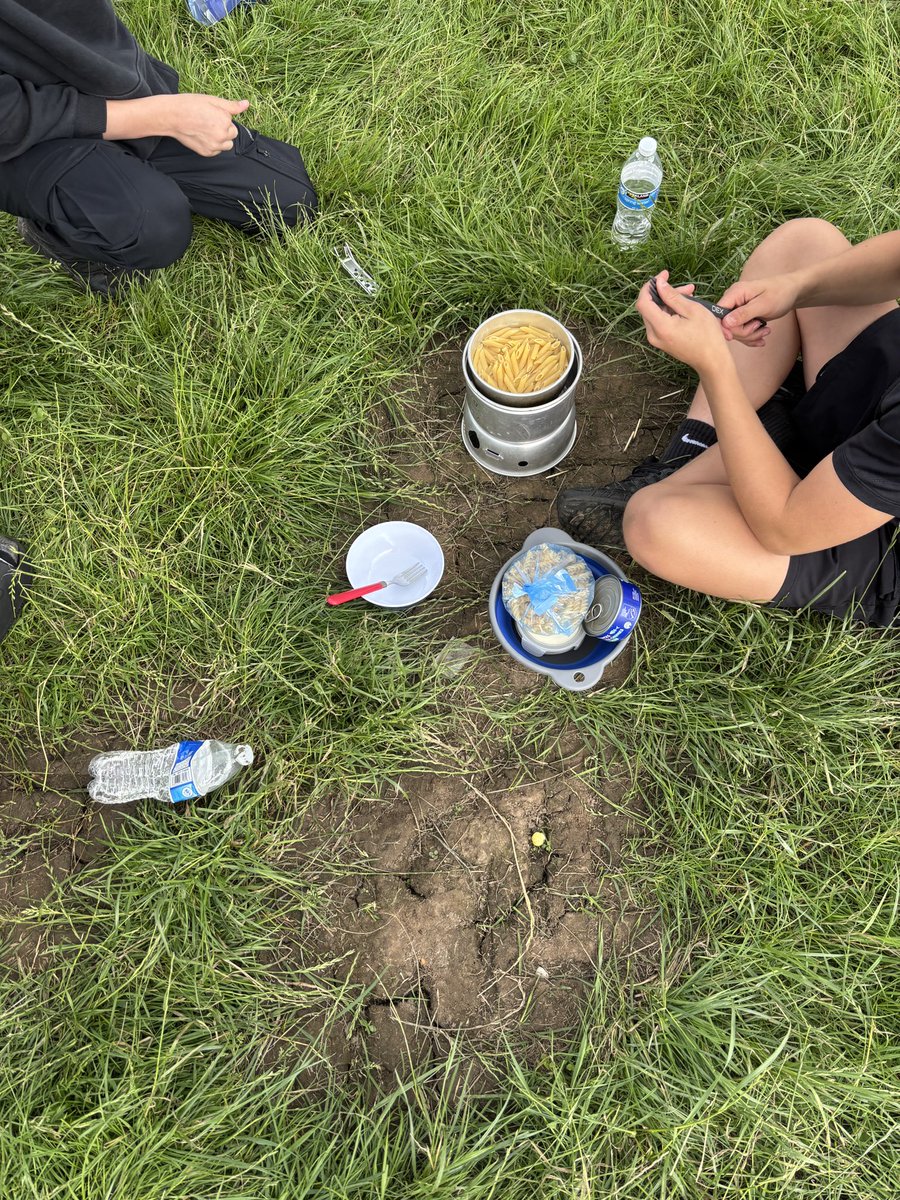 NorthChadderton's tweet photo. It’s dinner time! @DofE https://t.co/qrHOrx7N8r