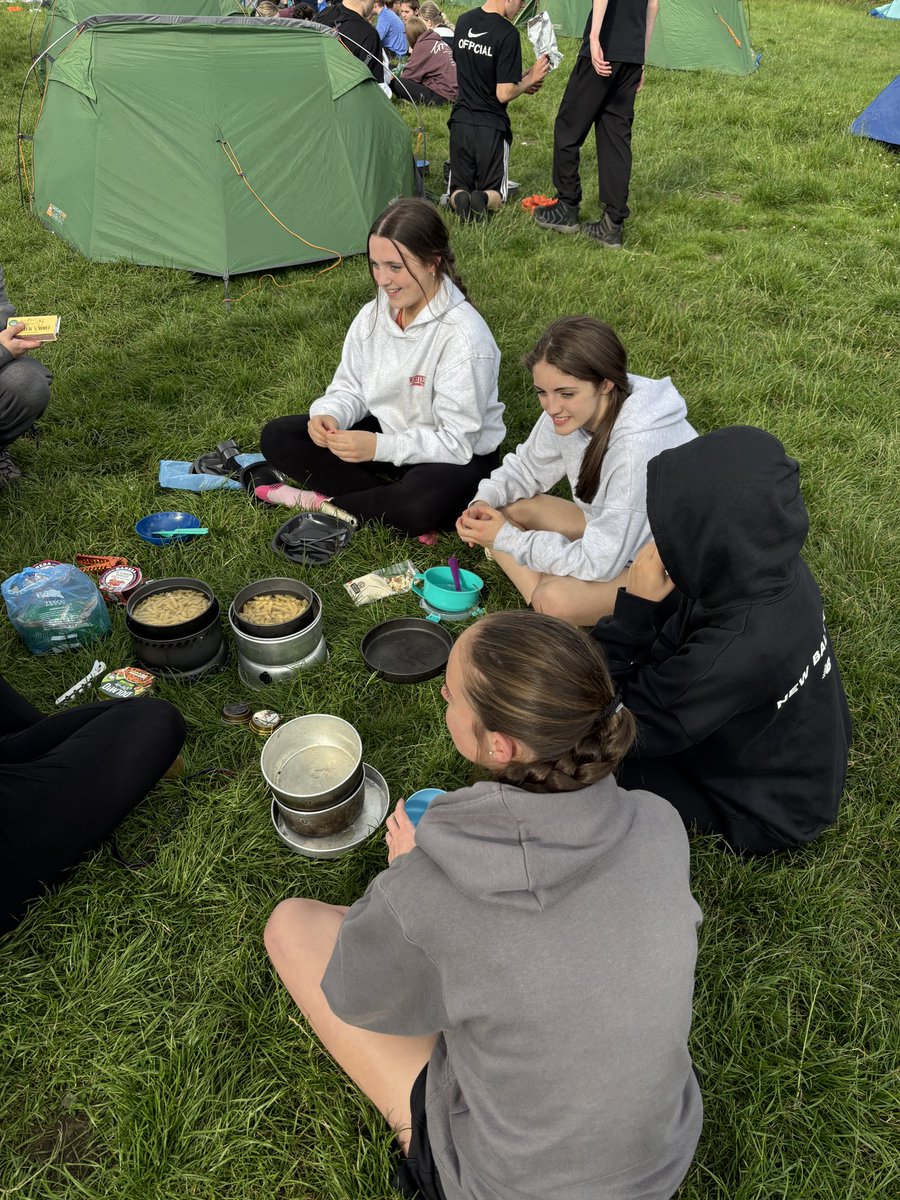 NorthChadderton's tweet photo. It’s dinner time! @DofE https://t.co/qrHOrx7N8r