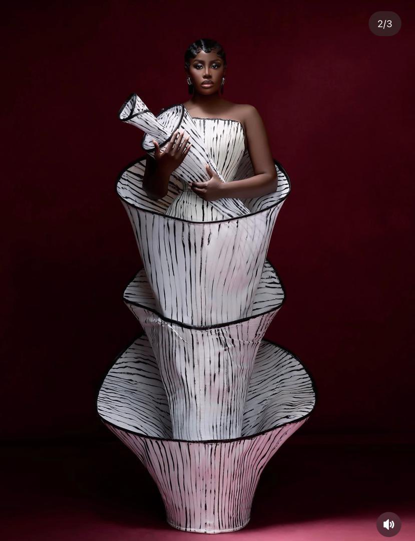GalaxyTVUg's tweet photo. Give this outfit a name and tell us which Ugandan celebrity would rock it?

#GlamAndStyle https://t.co/SZ0EqZbzJn