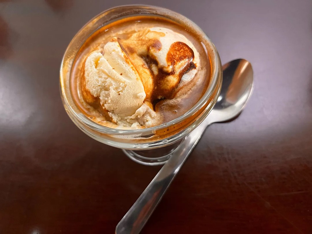 SignpostInn's tweet photo. Hello, affogato.
Law and Gospel for dessert. 

Read Liv's latest poem on substack! 
https://t.co/3tg2wE5JlM https://t.co/YsDZDt7Svj