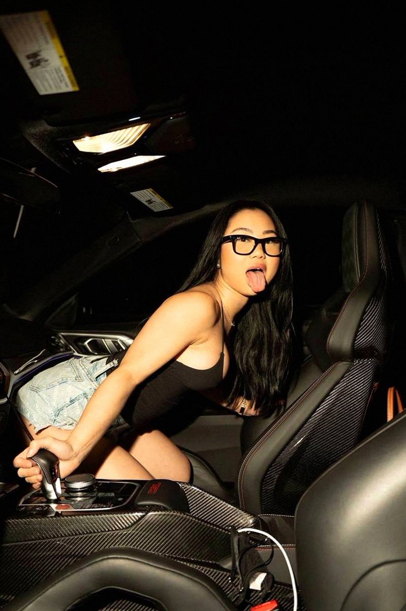 itsemilychoii's tweet photo. the type of late night drive I mean https://t.co/68IM5jkasc