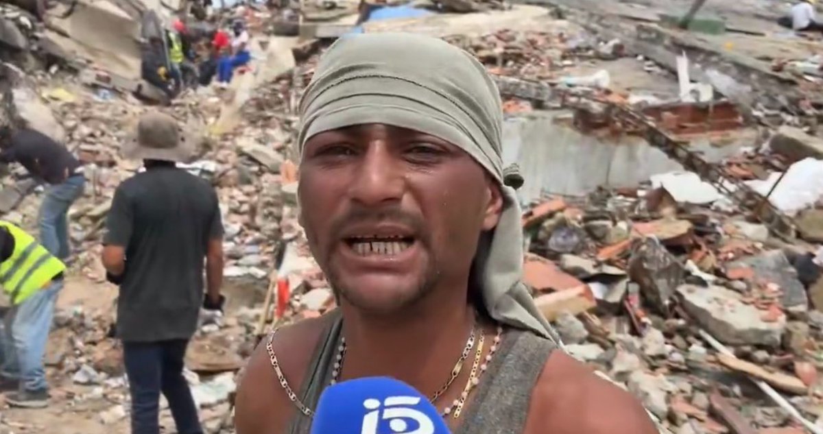 ElOpositorFinal's tweet photo. Venezuela es el único país en el mundo donde querer salvar vidas es automáticamente una justificación para que te arresten, lo que le sucedió al topo es algo que nos debe hacer reflexionar cómo es posible que dejaron que cinco policías se llevaran al pana dónde está la Unión? https://t.co/o0Ycsz3Bm9