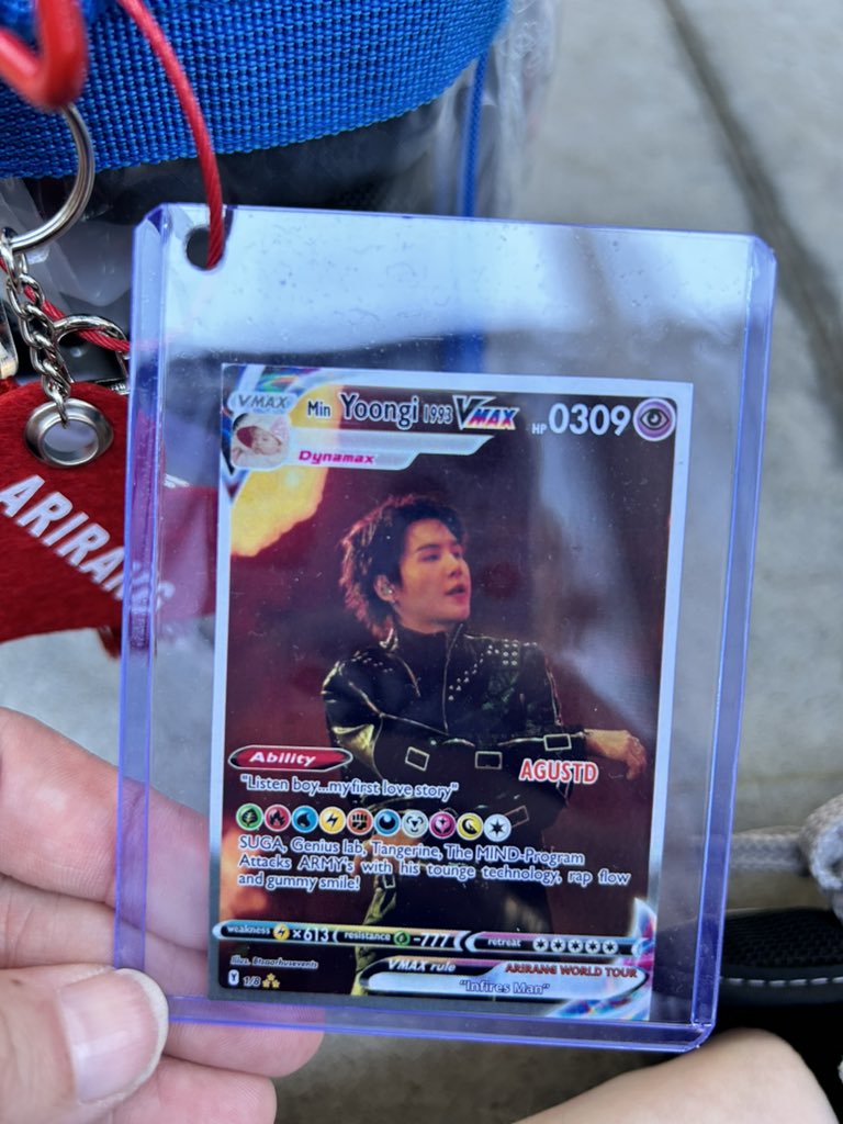purple7_C's tweet photo. All these are gifts from army
And look at this beautiful Poke Yoongi https://t.co/wpOIux23dg