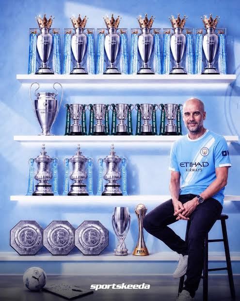 Mo_Reec's tweet photo. Martinelli won every one of these 4 trophies. I know your next line is going to be community shields don't count.
Well, you people's double standard and hypocrisy reeks to high heaven. When counting Peps 20 trophies at City, the community shields are counted but when it comes to Arsenal and Arteta they suddenly don't count.