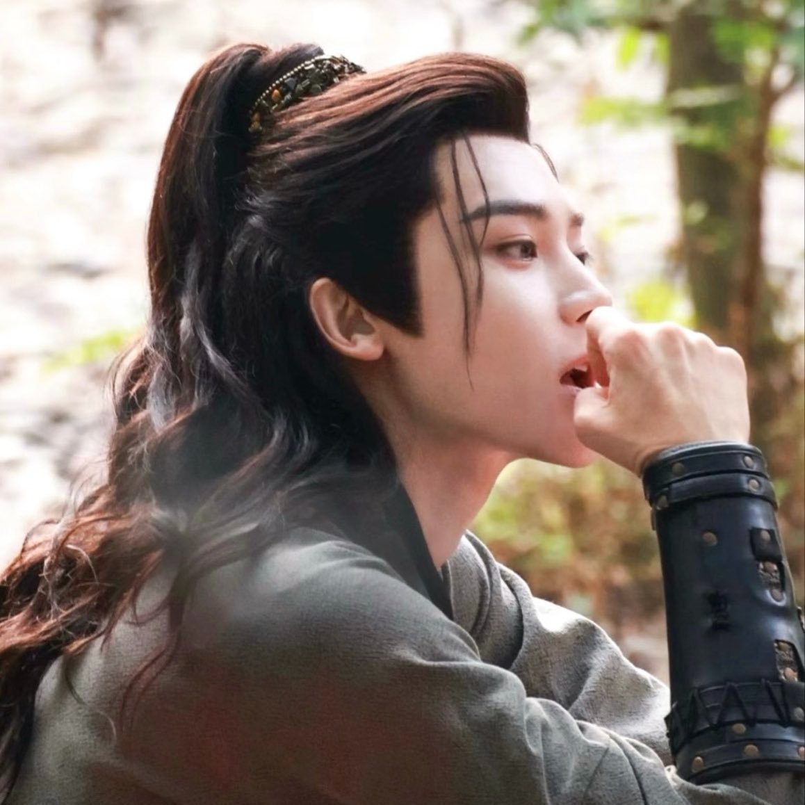 leesaraaaaa's tweet photo. excited to meet xiao wuyi!

#houminghao #xiaowuyi #keytothephoenixheart https://t.co/r8XtqYDJQh