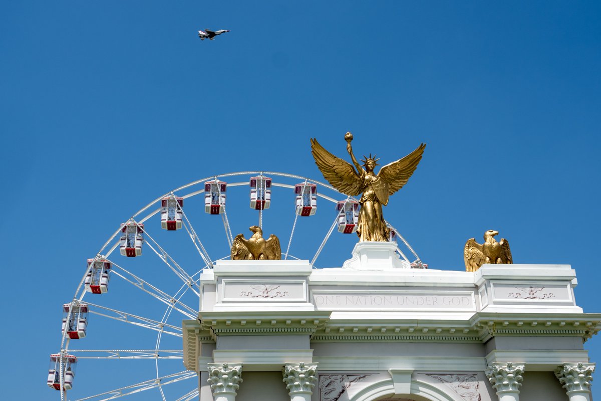 PenguinSix's tweet photo. The USAF Thunderbirds have finished a quick survey mission of the National Mall ahead of the July 4th celebrations. They flew past the ferris wheel and model of President Trump's proposed arch. https://t.co/Ung3q11l7o