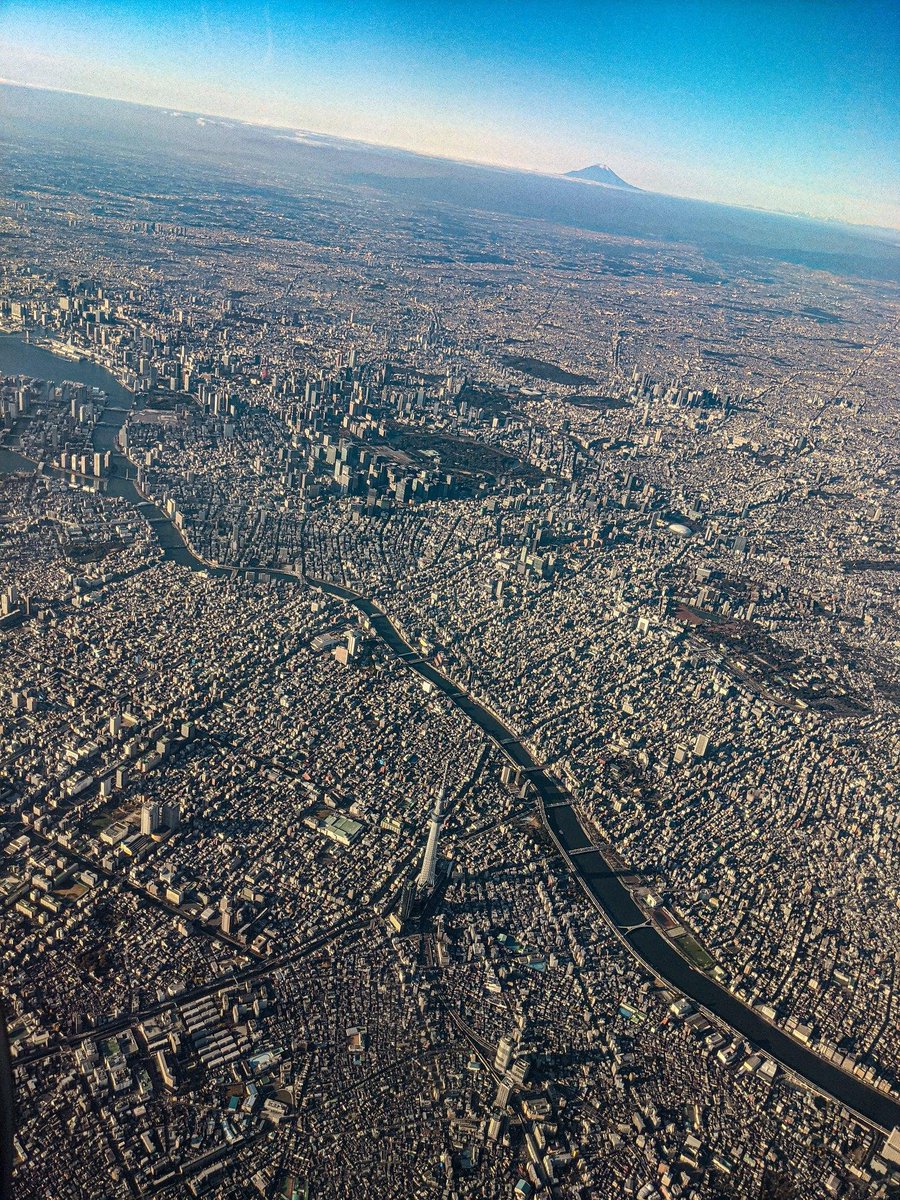 Civixplorer's tweet photo. Aerial view of Greater Tokyo Area, Japan 🇯🇵 https://t.co/fGkVrj1L6K