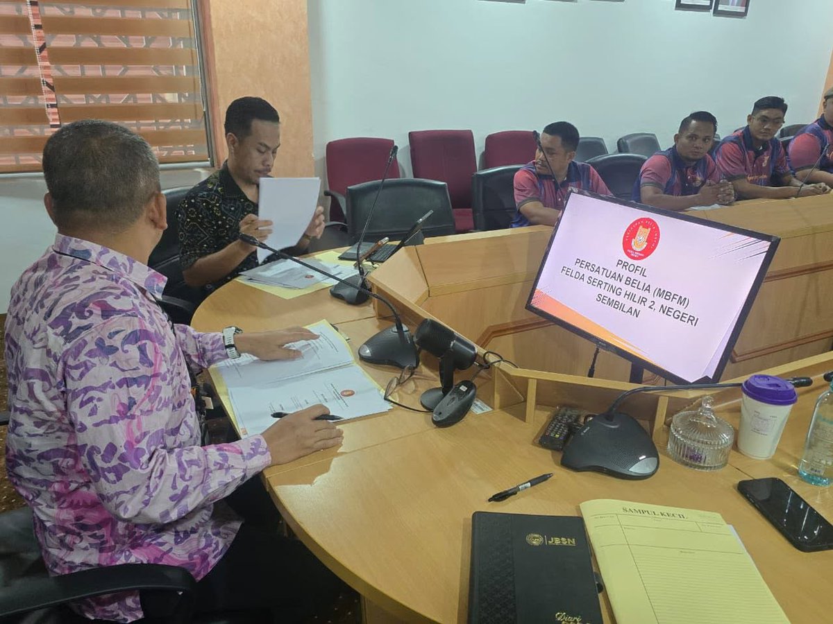 jbs_n9's tweet photo. SESI PITCHING PROGRAM AGROBELIA LESTARI PERINGKAT NEGERI SEMBILAN 2026
Paroi, 21 Mei 2026- Sesi Pitching Program Agrobelia Lestari Peringkat Negeri Sembilan Tahun 2026 telah berlangsung dengan jayanya bertempat di Bilik Mesyuarat, Aras 1, Jabatan Belia dan Sukan Negeri Sembilan. https://t.co/WM0RgCFi1k
