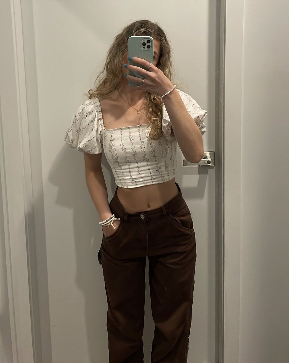 findomamandaa2's tweet photo. Your favorite unemployed brat😇 https://t.co/UQsj9l1Jtg