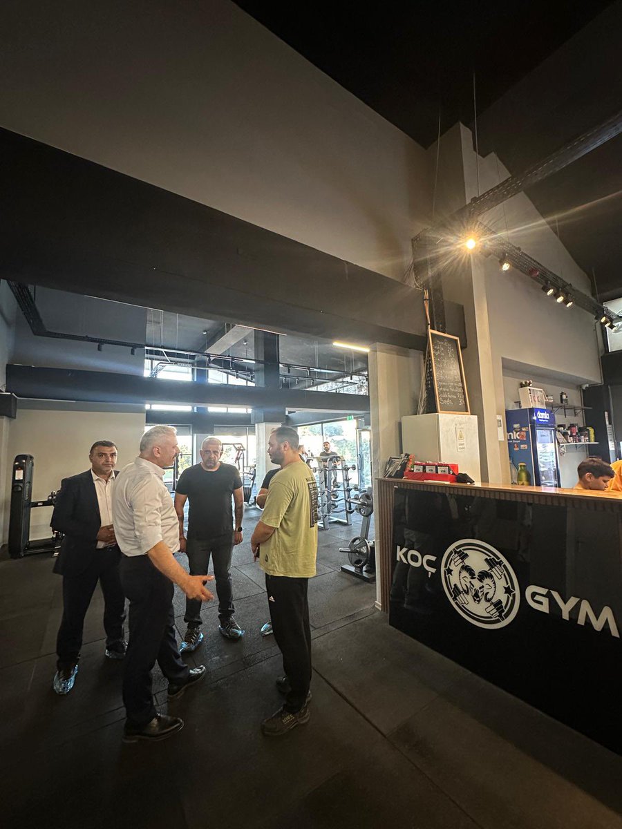 mhparnavutkoy's tweet photo. İlçe Başkanımız Sn. Cihan Barut @CihanBARUTCCC ve yönetim kurulu üyelerimiz, Arnavutköy/Hadımköy’deki Koç GYM  Spor Salonu İşletmecisi Çağrı Çolak’a ziyarette bulunup istişarelerde bulundu.
@_MHPistanbul_ @rahmancanmhp @CamurMehmet123 https://t.co/wHrj57UK2p