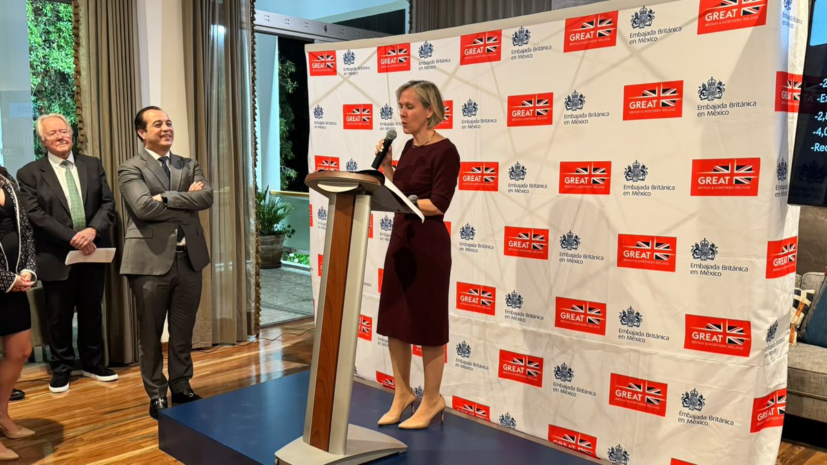 caintra_nl's tweet photo. En CAINTRA Nuevo León seguimos construyendo puentes que abran nuevas oportunidades para nuestras pymes en el ámbito internacional.

Jesús Francisco López, nuestro Director de Relaciones Institucionales, participó en una reunión con la Embajadora Británica en México, @SusannahGoshko, a quien agradecemos la invitación para fomentar el comercio y las redes profesionales entre México y el Reino Unido. @UKinMexico 

Durante este encuentro, Jesús López reafirmó el interés de las pymes de Nuevo León en formar parte de las cadenas de valor de las empresas inglesas establecidas en México, así como en colaborar en espacios que impulsen estas oportunidades de negocio.

En CAINTRA continuamos explorando y fortaleciendo las vías de crecimiento para nuestras empresas afiliadas, convencidos de que la internacionalización es una ruta clave para su desarrollo y competitividad.

#CAINTRA #RelacionesInternacionales #PymesNL #ComercioGlobal #ReinoUnido #México