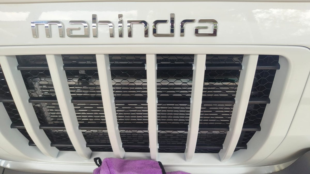 anoopash's tweet photo. @anandmahindra @Mahindra_Thar @18002096006 @Mahindra_Auto 
Hi, 

We took delivery of our new White Thar yesterday from SS Mahindra Trivandrum. Upon close inspection, we found out the front Grill and bumper have been repainted. Nothing was informed to us. We feel cheated. https://t.co/kno89IGyH4