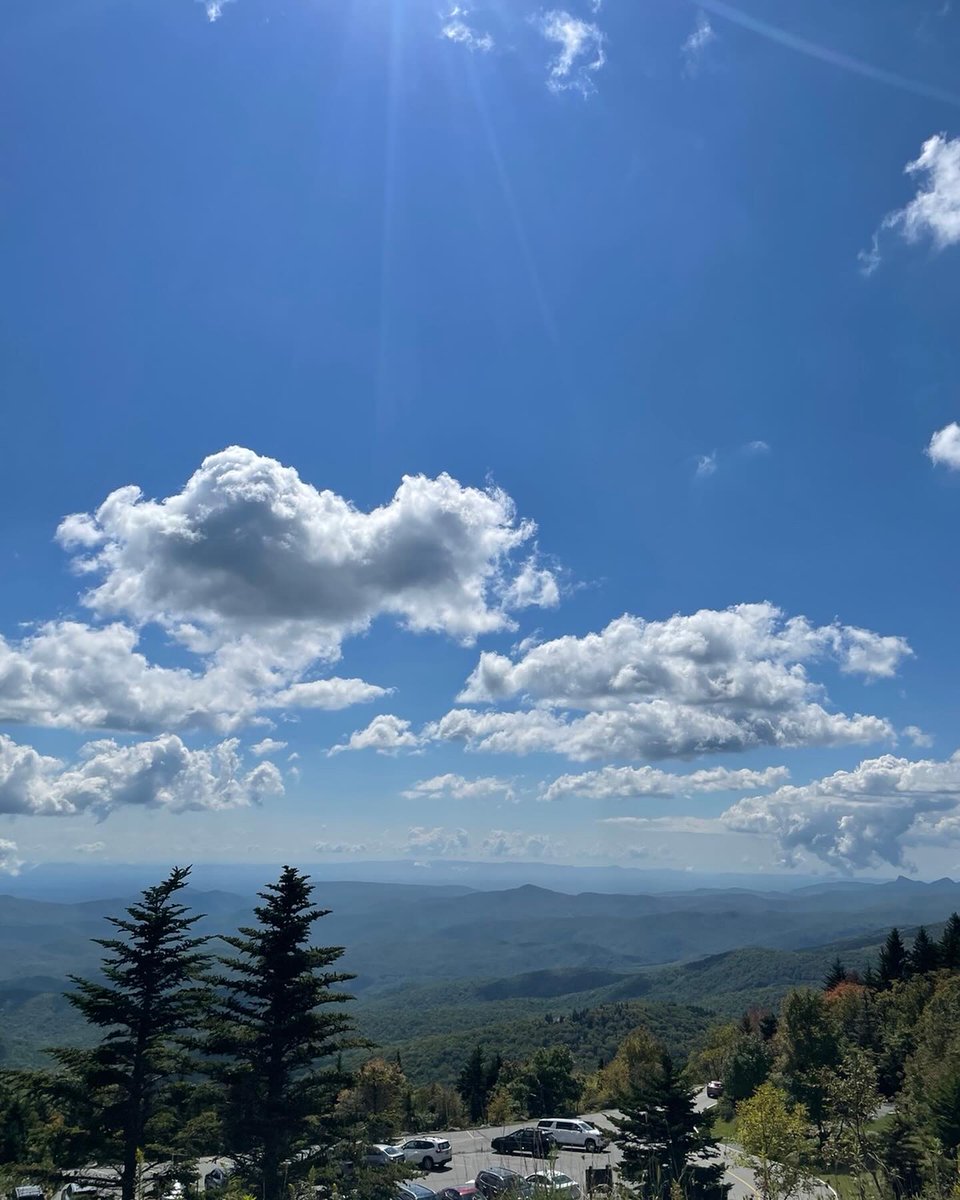 Stephano28715's tweet photo. Blessed to live in western North Carolina. https://t.co/ngiyOklmEE