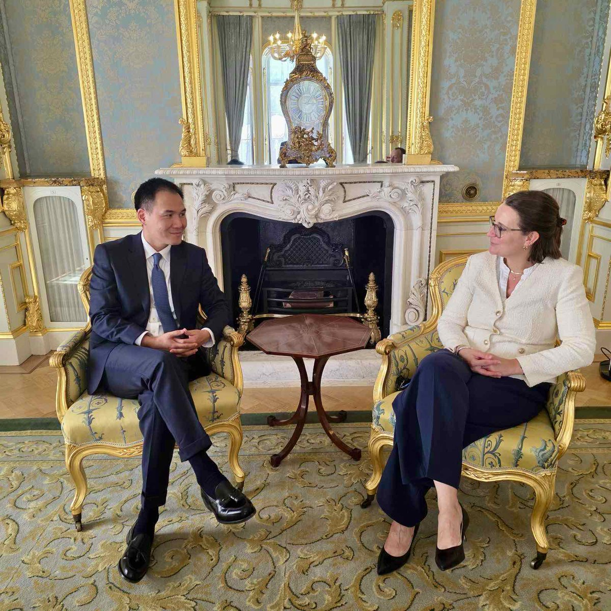 MBatsumber's tweet photo. Pleased to have presented copies of the credentials to the Court of St James's. I look forward to further strengthening the ties and cooperation between Mongolia and the United Kingdom. https://t.co/hLPHpQVYYz