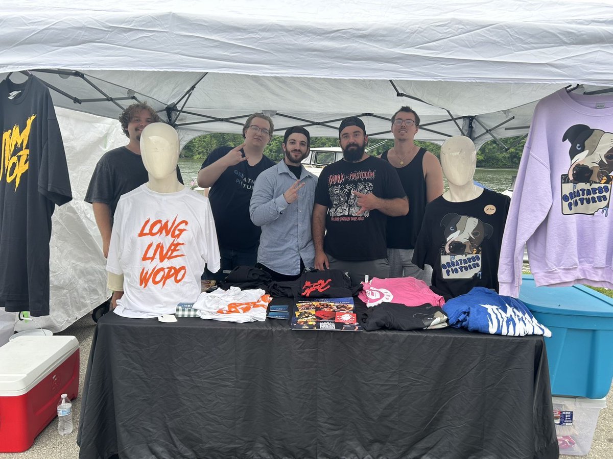 GreatnessPics's tweet photo. Shoutout everybody who pulled up yesterday at our Pop Up Merch Booth at the #Fredericktown PA Riverfest and bought a t-shirt from us or @woponese 💯🎬 

Definitely a success 👊🏽

#explorepage #greatnesspictures #summer #jimmywopo https://t.co/YKrrMoaIb6