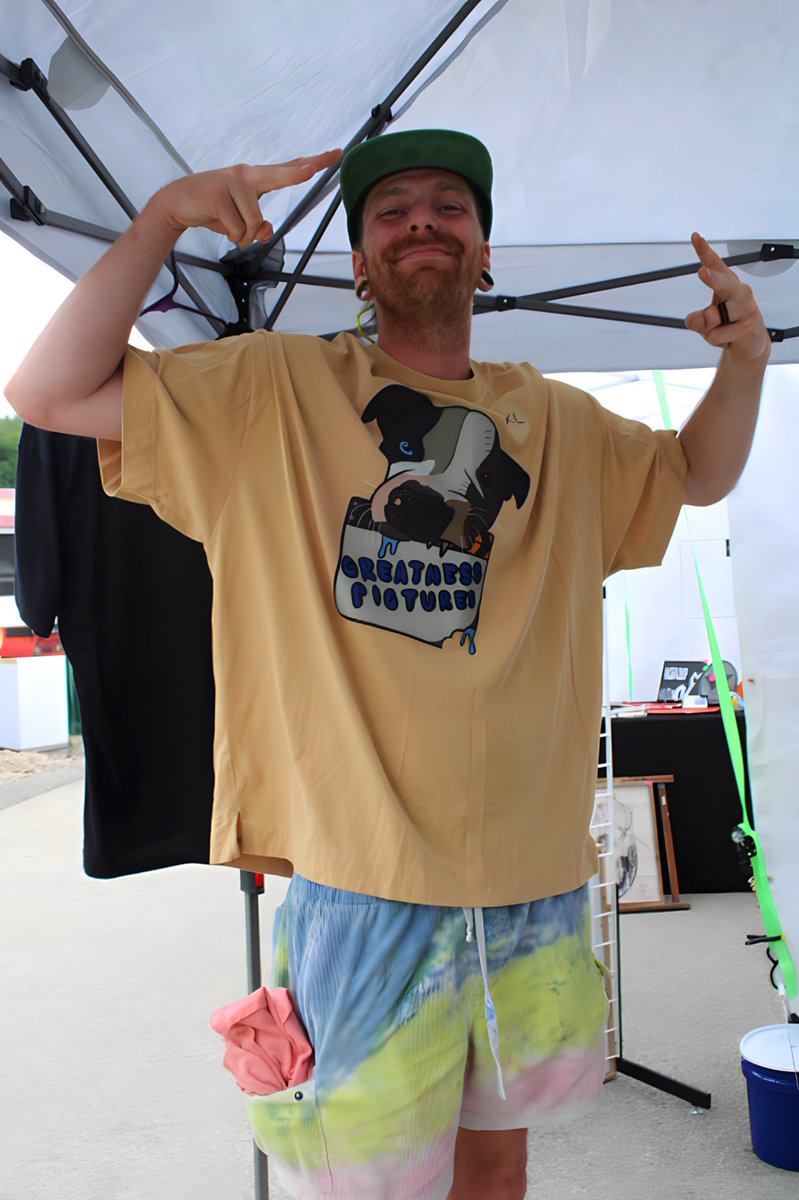 GreatnessPics's tweet photo. Greatness in Every Photo, from yesterday’s #Riverfest in Fredericktown, PA 💯👊🏽🎧🎬

#explorepage #greatnesspictures #summer #merch https://t.co/bRSw8VQyXw