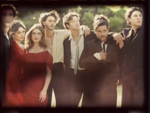 lostinstylees's tweet photo. this chaotic cast has my heart 😭❤️ https://t.co/3CJYvCXVI0
