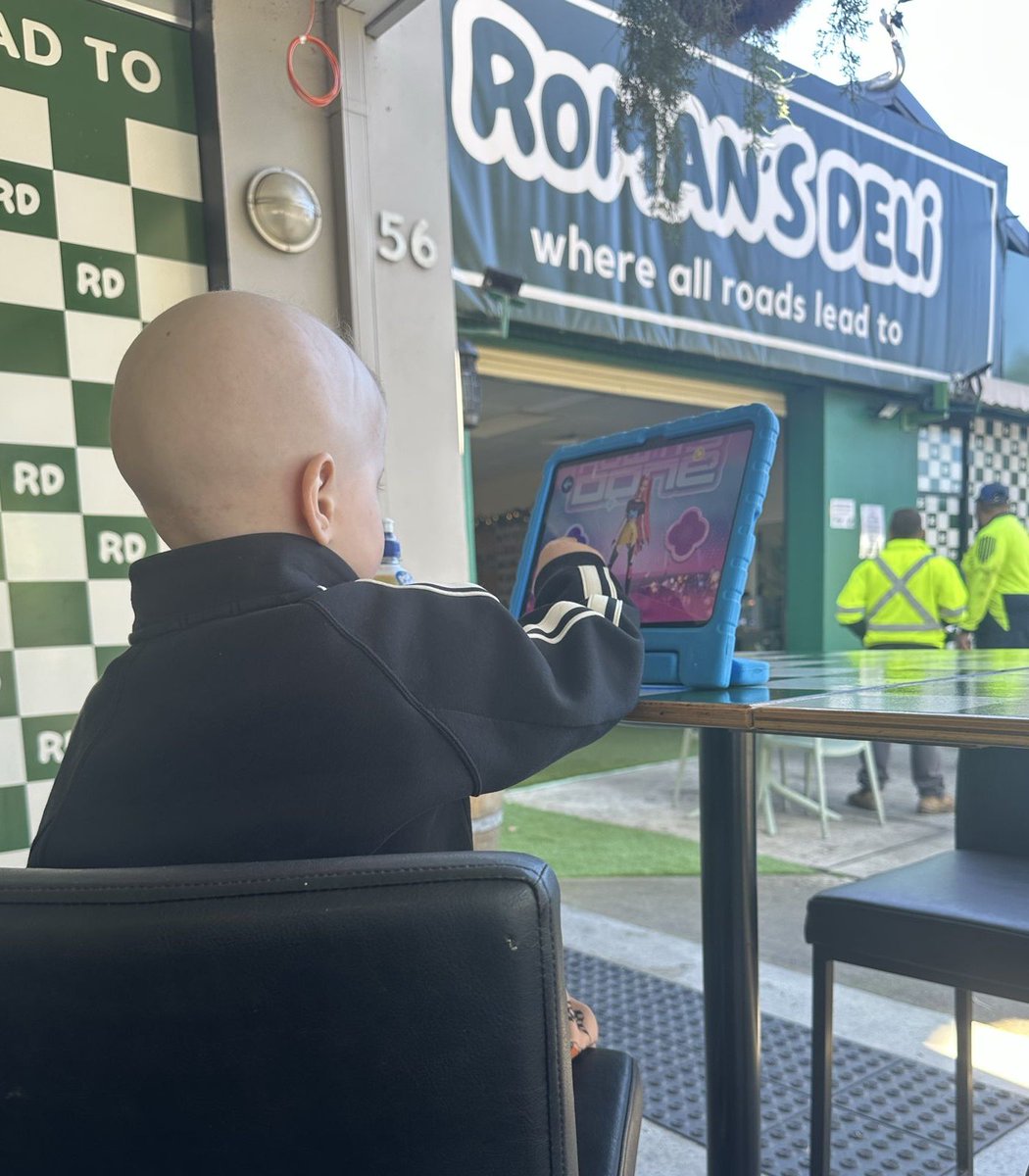 Dexerto's tweet photo. A deli has given a four-year-old boy with cancer a "golden ticket" for unlimited free popcorn chicken 

His father says it's the only protein he has eaten while undergoing chemotherapy https://t.co/j9OkuKk9O8