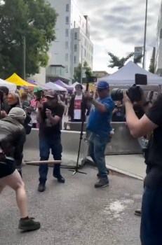 jseattle's tweet photo. Capitol Hill man charged in Pride baseball bat attack on ‘America First’ livestreamers https://t.co/0g36lK3RyL https://t.co/usnd8wNcbD