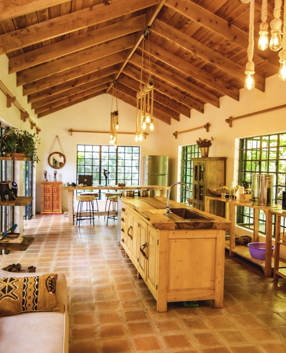 lai_group's tweet photo. One of the most stunning properties in Makuyu❤️ https://t.co/SGq3aLYZNs