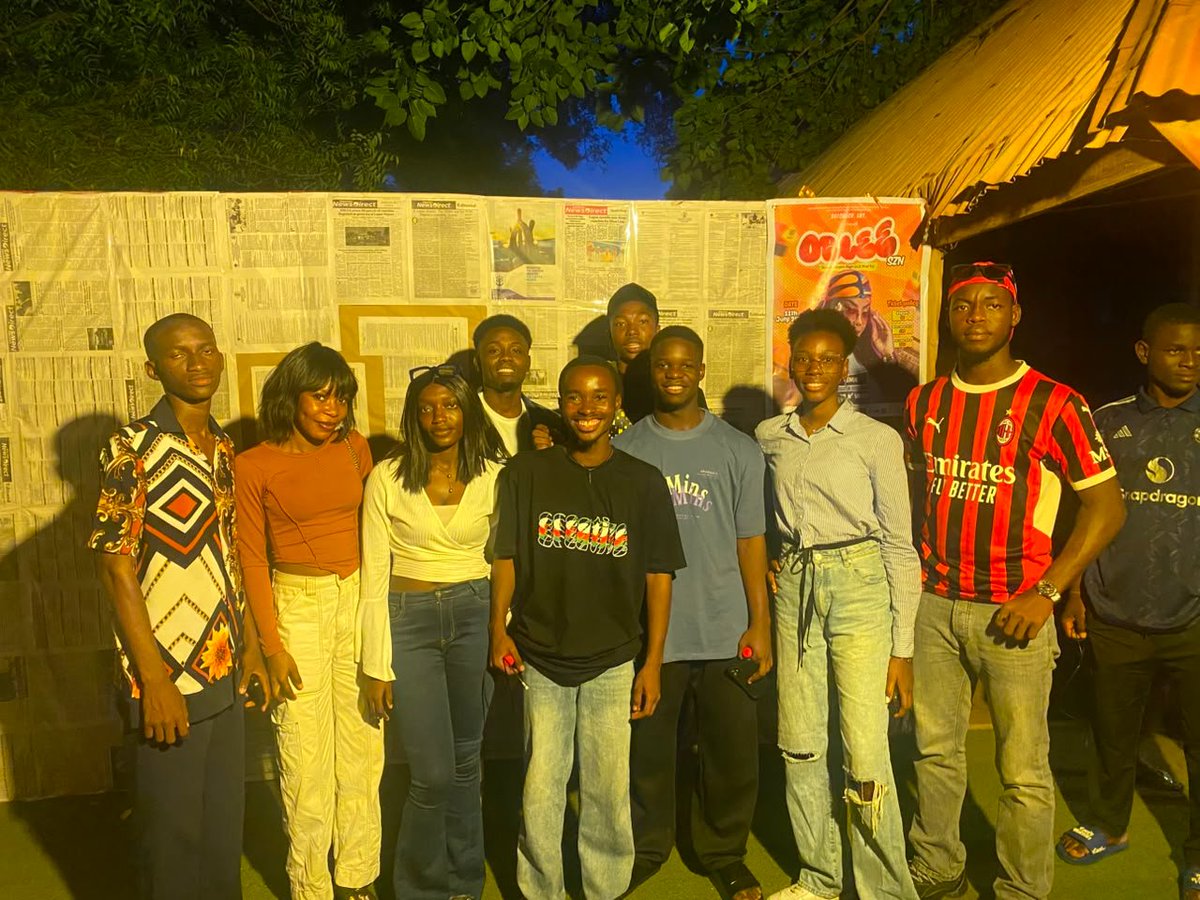 chris_bee01's tweet photo. Thank you Sir, this year's hangout will definitely be better than last year's 🤭.... Big announcement tonight! 🔥 Stay tuned.
#unilorinxhangout2.0 https://t.co/8Nfp54HKBa
