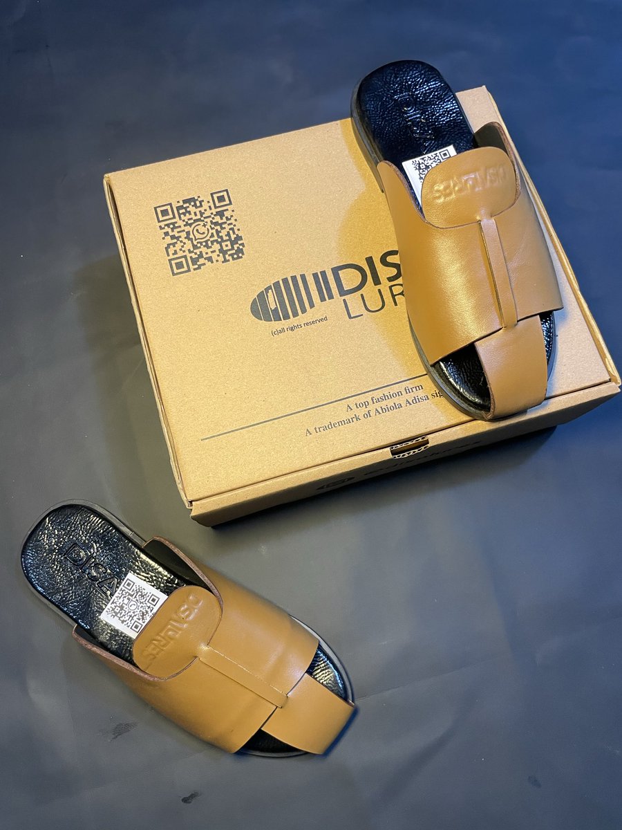 misteradis's tweet photo. Handmade mule by DISALURES 
Available in colors 
Dm us to order now 
WhatsApp: 08133337164 https://t.co/Idqzy6hBem