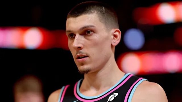 paydayfantasy's tweet photo. 🚨Bucks star Tyler Herro’s messages have been leaked recently, messages to state insults to teammates such as Bam Adebayo

(A thread 🧵) https://t.co/mINgatfHr4