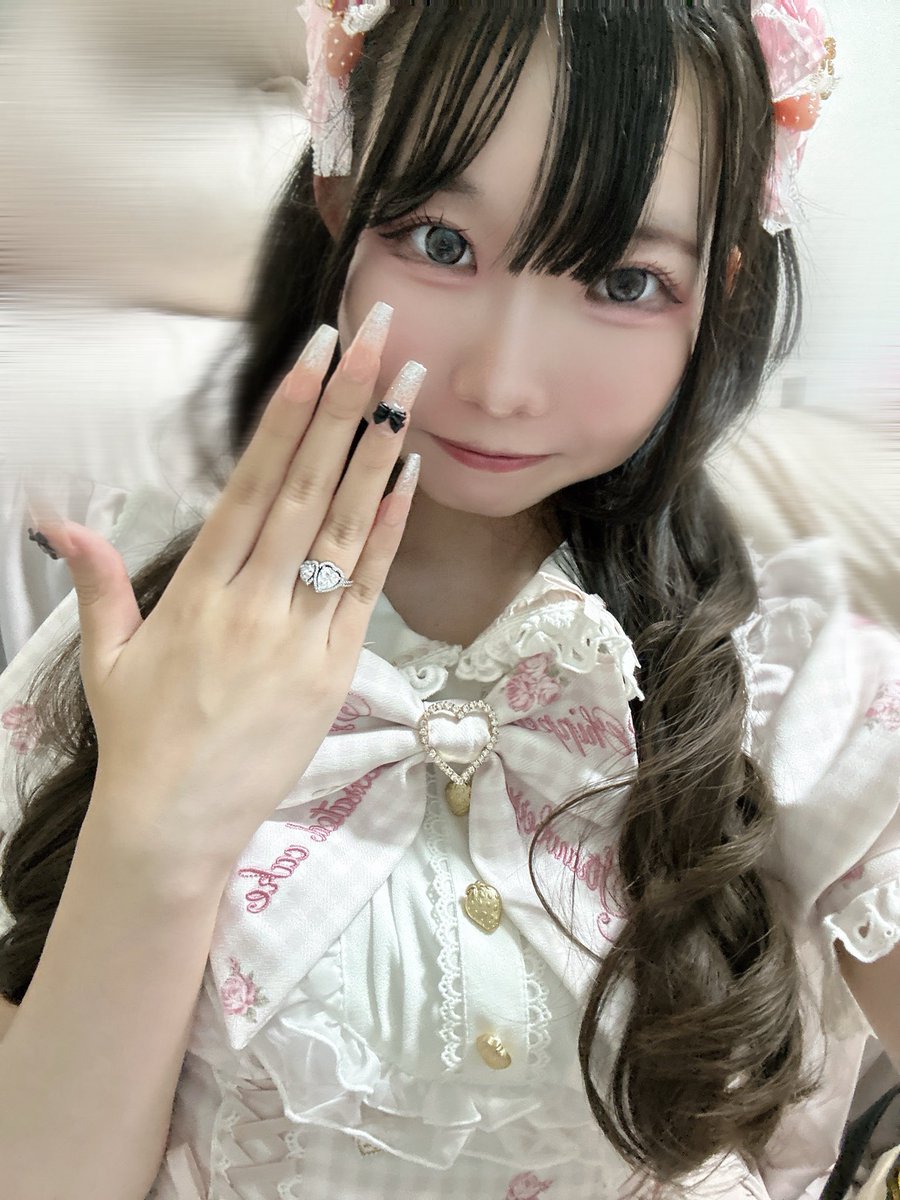 bvrllp's tweet photo. 嬉しいなあ 永遠だって思いたいよ 愛にもたくさんの形があるね https://t.co/aOxfJgqNSA