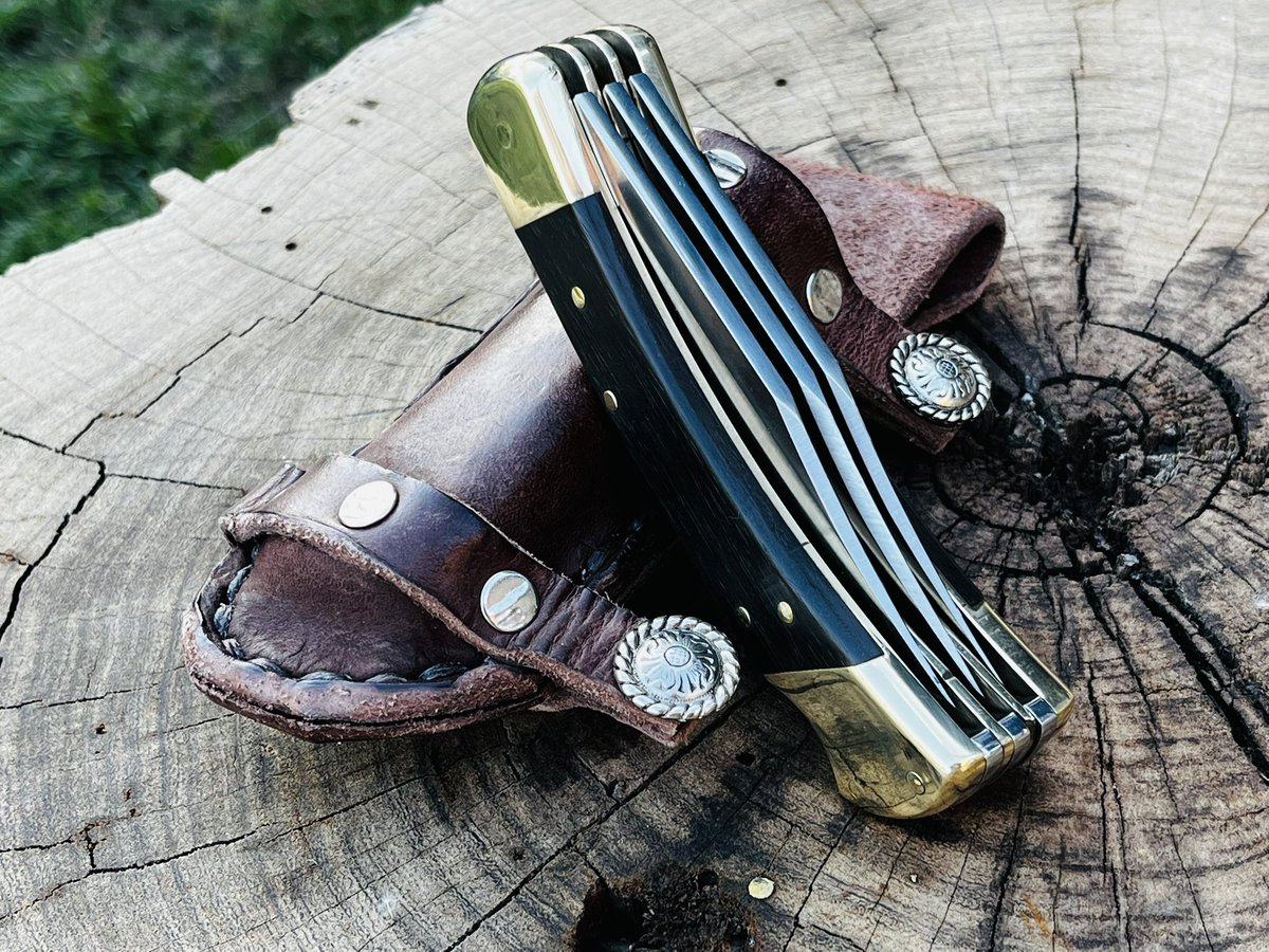 vfacundo's tweet photo. Custom Buck Knives 110 Wolverine @Official_AJolie @TheSlyStallone @CAGEosaurus #USABUCKKNIFE https://t.co/WNLCYK9o0a