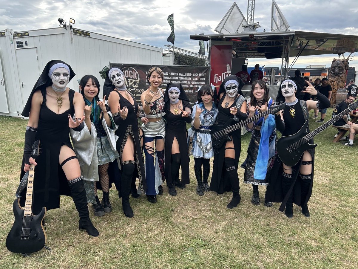 hagane_0623's tweet photo. ROCKHARZ FESTIVAL🇩🇪

@dogmatheband さんとお写真を撮っていただきました📸
ありがとうございました‼️ https://t.co/17huVG2MQB