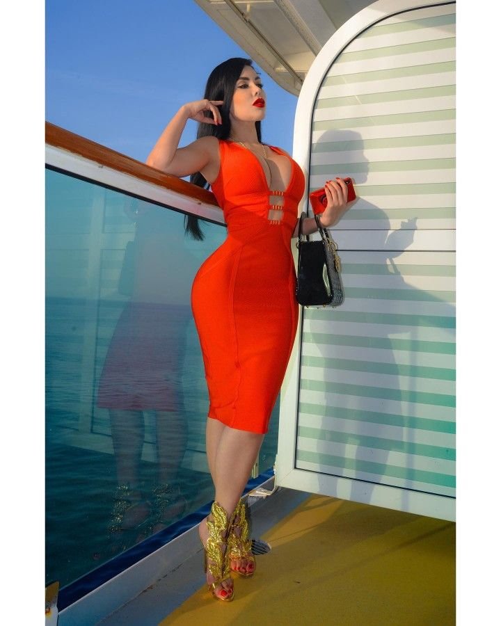 Buchidolls's tweet photo. @tudollfavoritaa Esa de rojo 🔥
#SolLeon #Doll https://t.co/33rpAFo9AE