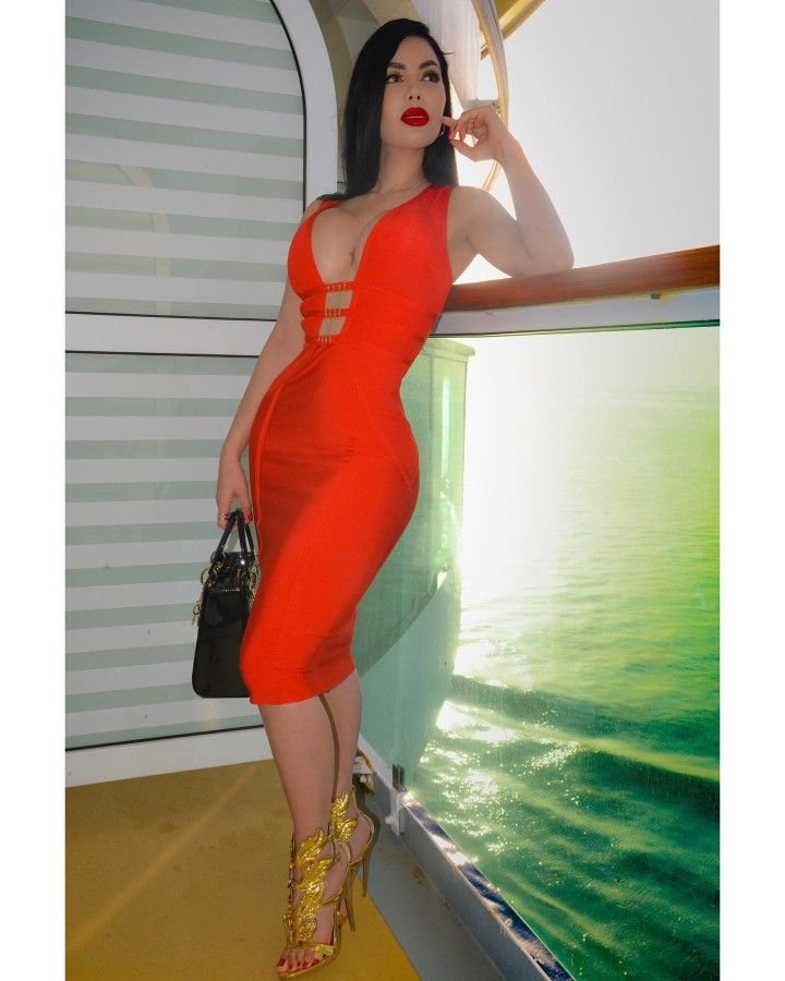 Buchidolls's tweet photo. @tudollfavoritaa Esa de rojo 🔥
#SolLeon #Doll https://t.co/33rpAFo9AE