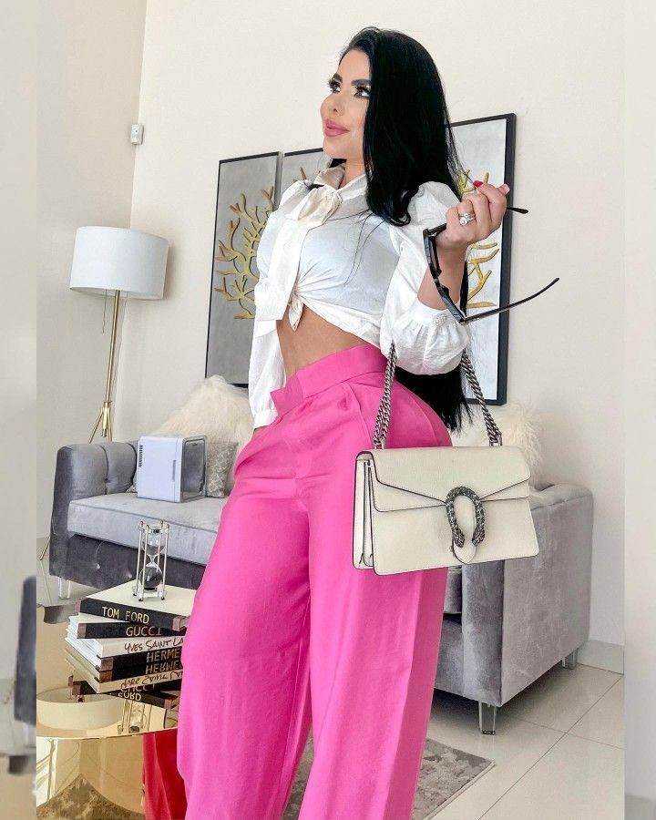 Buchidolls's tweet photo. @tudollfavoritaa Gucci siempre es el toque 🔥
#SolLeon #Doll https://t.co/S7ZNO9kEFM