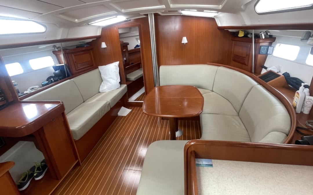 PreferredYachts's tweet photo. Price reduced — 2007 Beneteau 423 now offered at $137,500 in Saint Petersburg, FL. A 142' Beneteau with renowned cruising appeal and presence. #Beneteau
https://t.co/bVWYxRo3wU https://t.co/S7z3Usy1mL