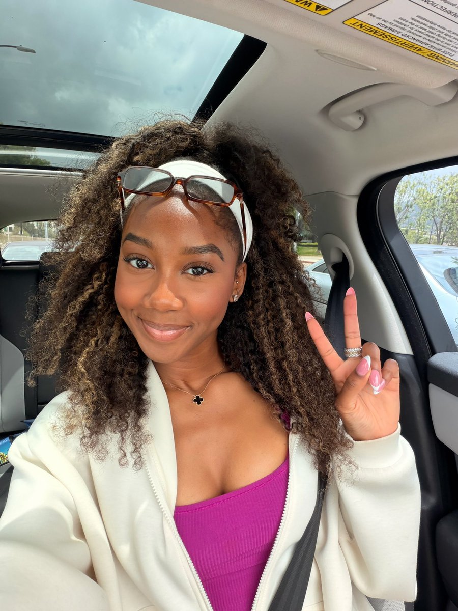 taylorayannaa's tweet photo. in love w this specific shade of purple on me https://t.co/tgFwNmvzkh
