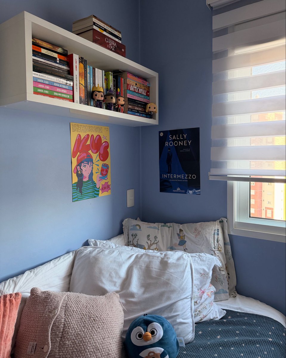 zosiaism's tweet photo. quarto de uma menina de 17 anos https://t.co/UGYwXk2KIr