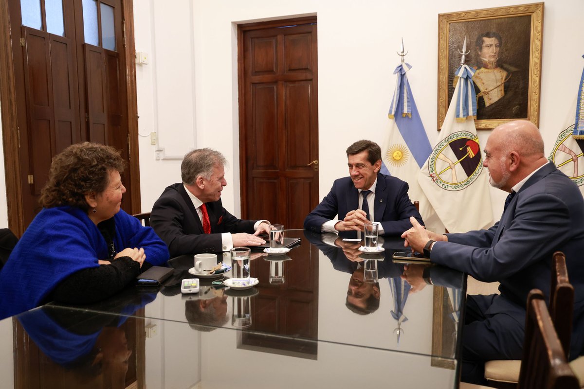 sigenarg's tweet photo. Carlos Sadir, gobernador de Jujuy, recibió a Alejandro Díaz, titular de SIGEN, para avanzar en el fortalecimiento del control interno en la provincia. https://t.co/MsZtNkqZtz