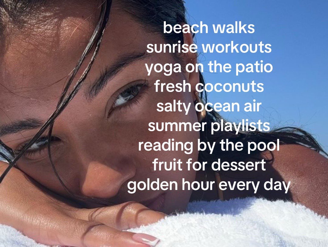girluponastar's tweet photo. summer energy 🫐🌴🌞🌺 https://t.co/3ZiTnq5dgZ