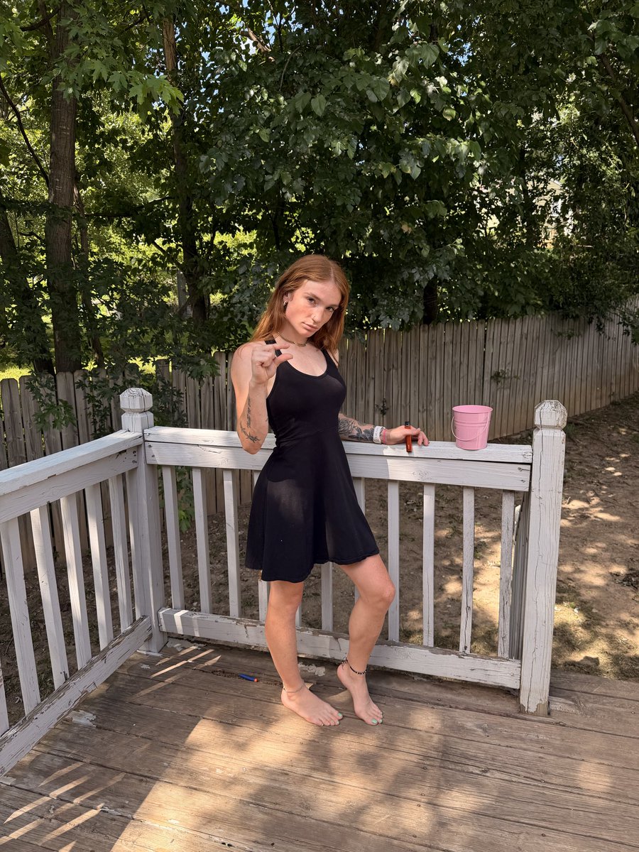 GODDESSlinds3y8's tweet photo. I’m back. https://t.co/BrSaAi5gzf