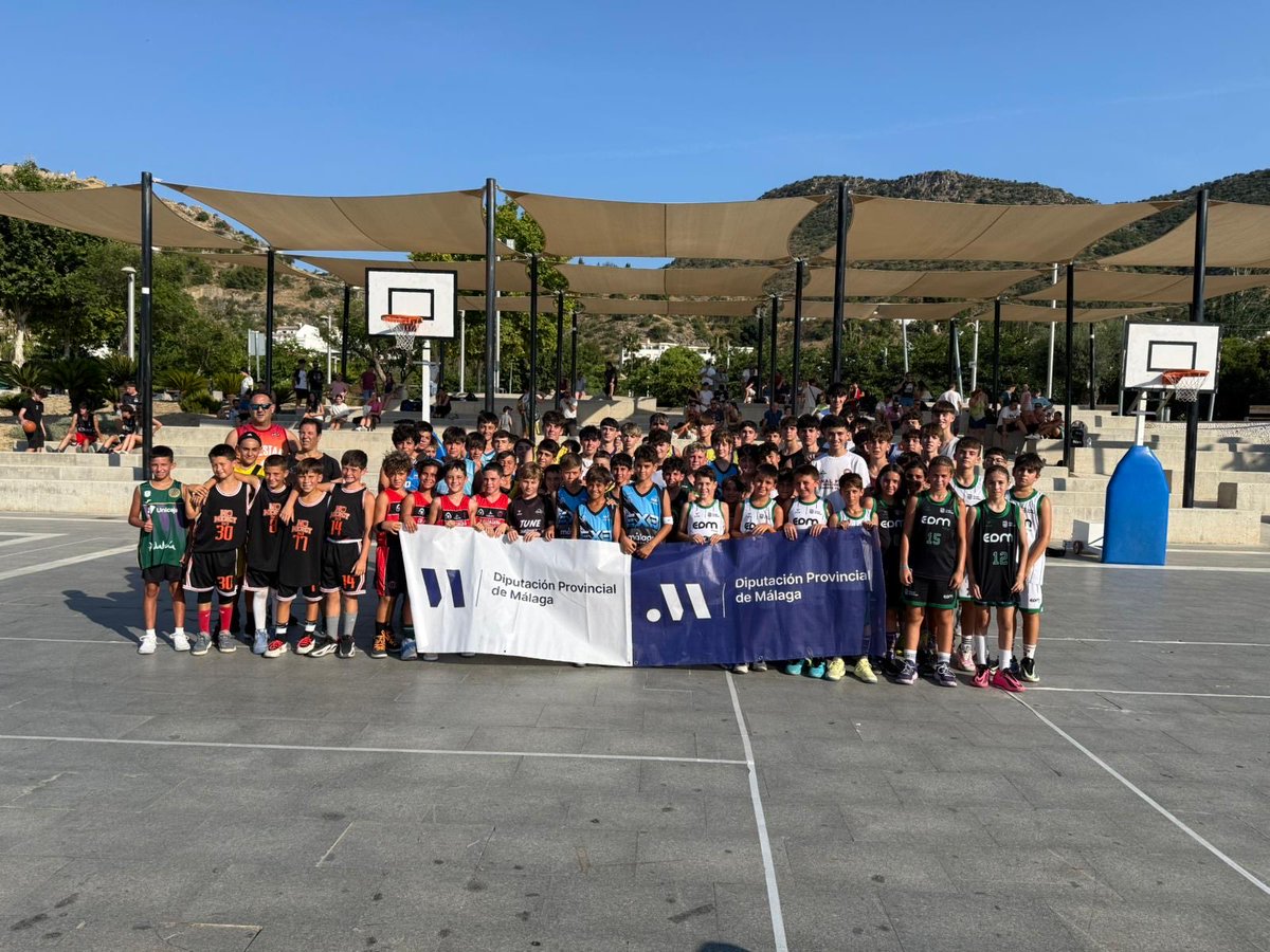 FAB_Malaga's tweet photo. 🏀 ¡Comienza el Circuito Provincial de Baloncesto 3x3 de la @diputacionMLG de Málaga!
La tercera parada es hoy en Cártama, dando comienzo a un verano 2026 lleno de baloncesto 3x3.
📊 26 equipos 👥 104 participantes
¡Que empiece el espectáculo! https://t.co/LBActQAs7U