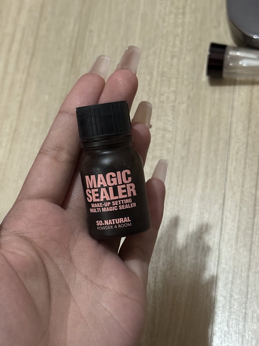 cherrysundae03's tweet photo. Magic sealer ล็อคเมคอัพตา
อยู่ทั้งวัน อายไลเนอร์ คิ้วไม่ไหล
เหลือ99% ใช้ไป 2 ครั้งสงกรานติดดีค่ะ
ของแท้
ส่งต่อ 95฿
#ส่งต่อคสอ #ส่งต่อคสอมือ2 #ส่งต่อเครื่องสำอาง #ส่งต่อคสอเกาหลี
#ส่งต่อcanmake #ส่งต่อdasiqe #ส่งต่อbbia #ส่งต่อromand https://t.co/nSkKoSaltb
