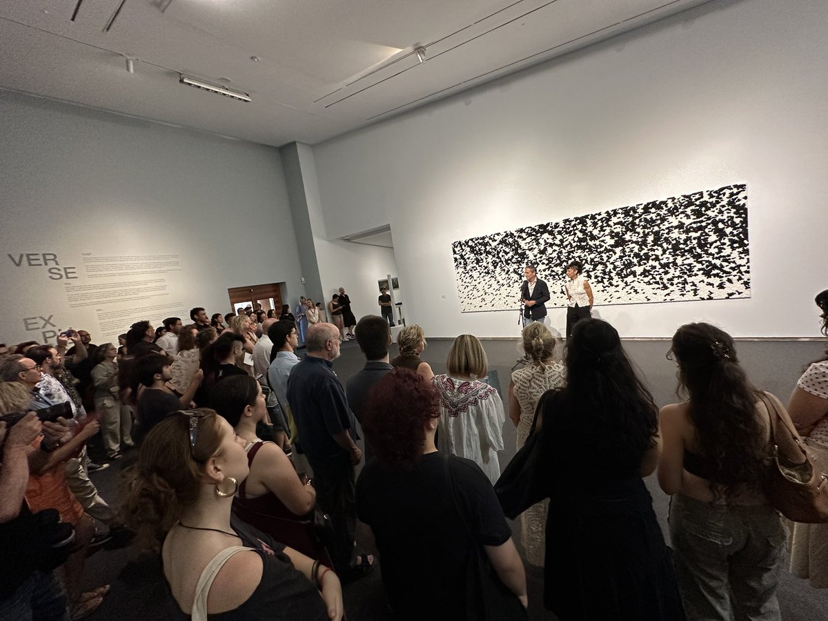 centredelcarme's tweet photo. 📢 ¡Inauguramos exposición!

‘Rocío Garriga. Verse expuest_’ parte del bombardeo al Zoo de Hamburgo durante la II Guerra Mundial y reflexiona sobre la fragilidad compartida de los cuerpos: animales y humanos. 

🗒️ Puedes visitarla hasta el 27 de septiembre en el #CCCC. https://t.co/bypbrxuiMc