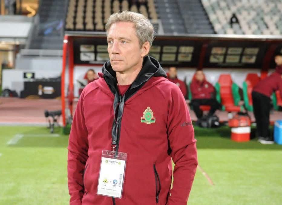 iTalianZamlkawy's tweet photo. احمد حسام ميدو: ألكسندر سانتوس هو مدرب الزمالك القادم، الراجل ده مدرب جامد وأنا أتفاوضت معاه كذا مرة لتدريب الزمالك في فترات سابقة. https://t.co/Hqa0ztpe2G