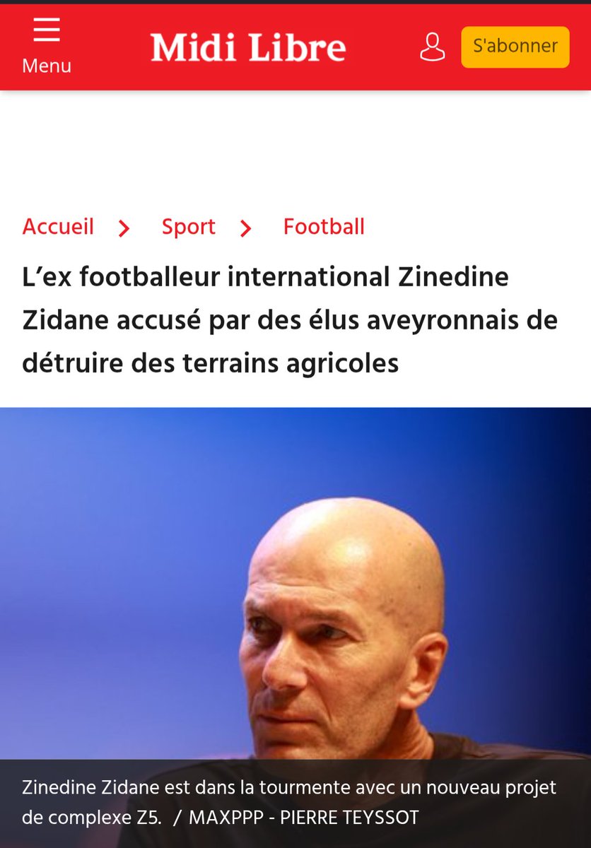 Salekon2antifa's tweet photo. Ce franco 🇩🇿...fait comme tous les autres....
...il se croit tout permis...
Qu'il aille tenter la même chose au bled.
#Zidane
#Aveyron
#MidiLibre https://t.co/R1DsNoV0LR