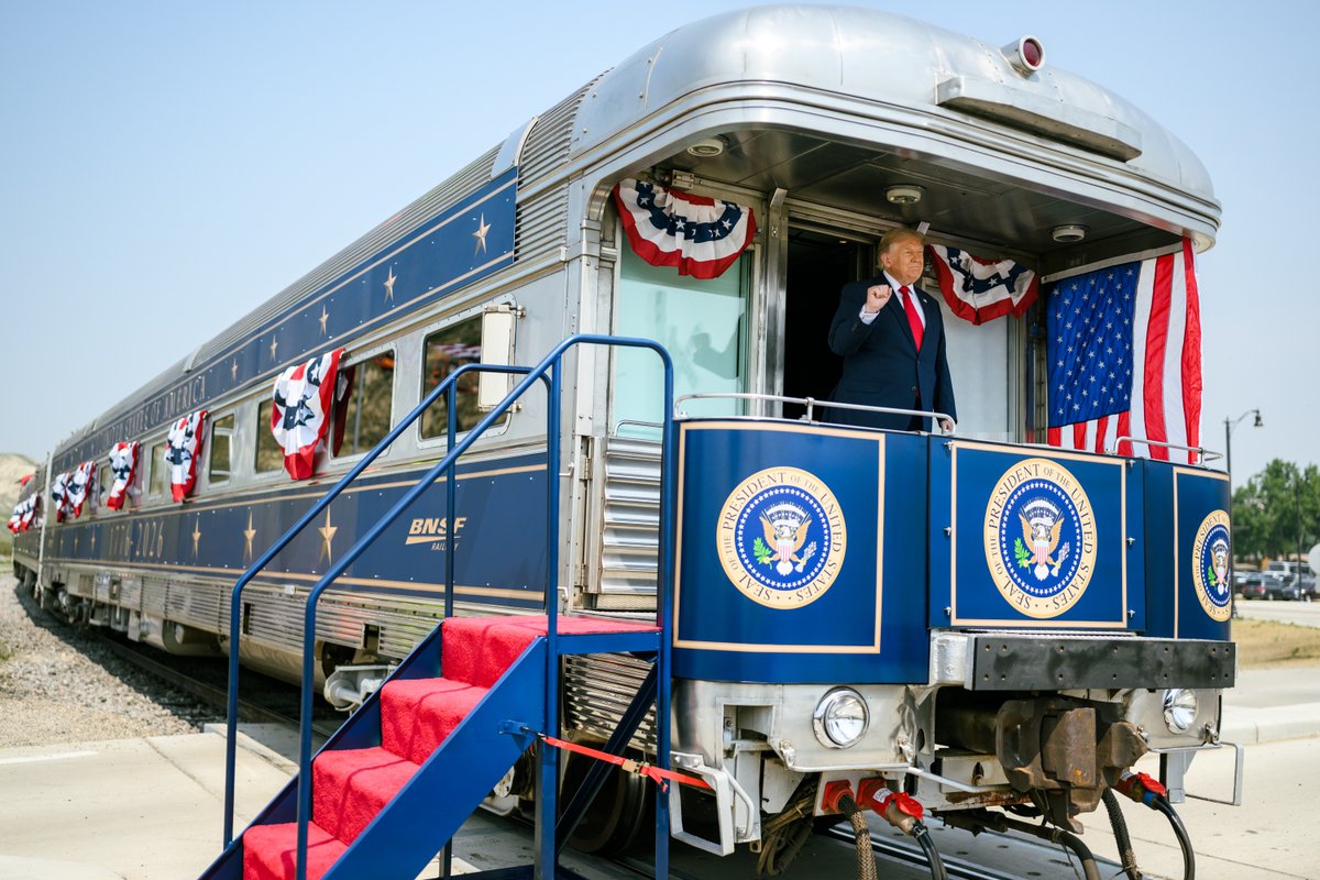 WhiteHouse's tweet photo. ALL ABOARD THE TRUMP TRAIN! https://t.co/9KAByIfz8D
