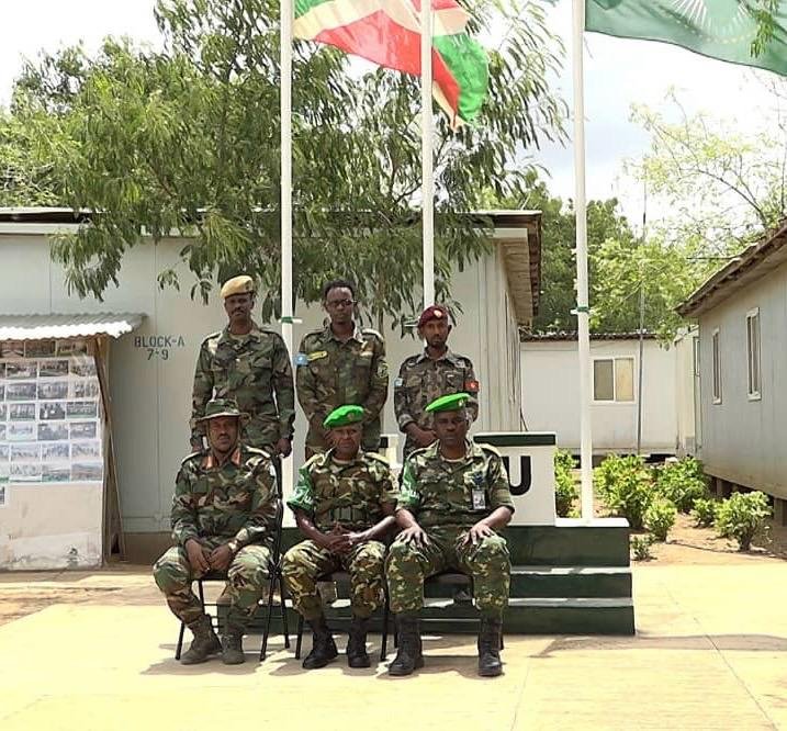 aussom_'s tweet photo. Today, AUSSOM Sector 5 Commander, Brig. Gen. Michel Ndenzako, received the Somali National Armed Forces 3rd Brigade Commander in Middle Shabelle, Brig. Gen. Saney Abdulle, during a courtesy visit to the Sector HQs at Jowhar Airfield.

Brig. Gen. Ndenzako briefed the delegation on the security situation and commended @SNAForce for its strong partnership and joint operations with #AUSSOM against Al-Shabaab. Brig. Gen. Abdulle thanked the Burundian contingent for its professionalism, dedication, and sacrifices, acknowledging #AUSSOM's contribution to strengthening the @SNAForce's operational capacity.

The two commanders pledged to strengthen cooperation through intelligence sharing, coordinated patrols, and joint operations to enhance security and protect civilians. Both leaders reaffirmed their commitment to lasting #peace, #security, and stability in Middle Shabelle and across #Somalia. #AUSSOMInTheSectors
