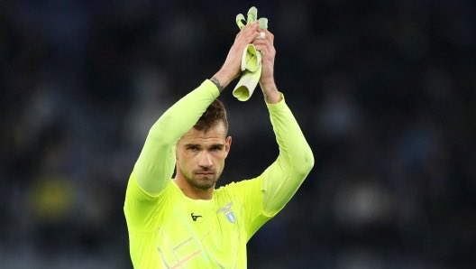 FabrizioRomano's tweet photo. ⚫️🔵🇮🇹 Inter have never been interested in Arsenal GK Kepa despite links. No talks.

The goalkeeper they signed is Ivan Provedel from Lazio since two weeks ago, already part of the plans. https://t.co/W6JfFm8a59