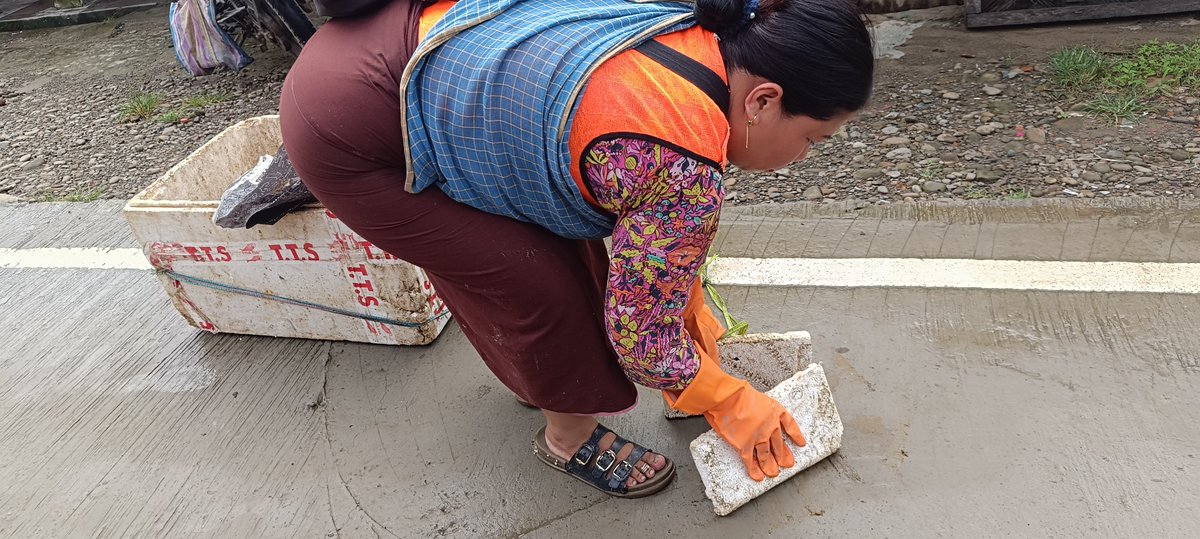 JiribamM's tweet photo. ULB CODE: 801493
CLEANLINESS DRIVE CUM AWARENESS ON 4WAY SOURCE SEGREGATION IN PRESENCE OF DC JIRIBAM https://t.co/VQFTpxtnn0
