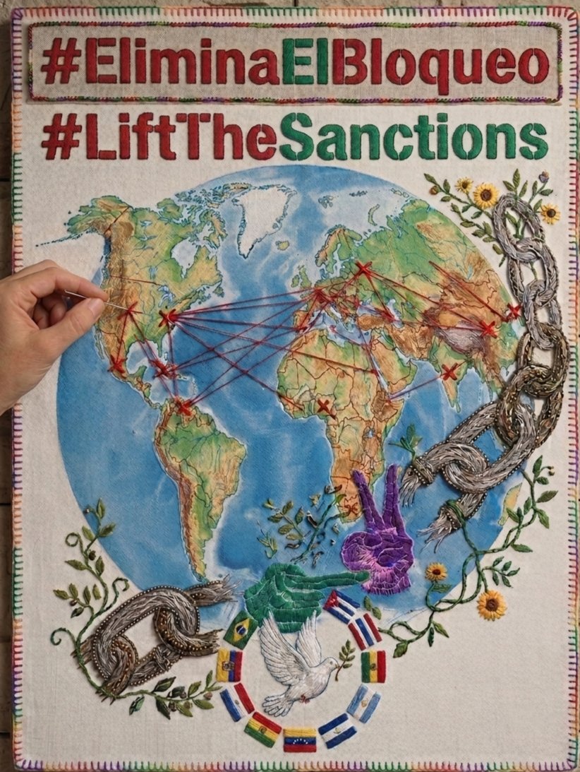 IkaraRossa's tweet photo. @DrBarbuchas EEUU imprime dinero libre mientras bombardea #Palestine
#Venezuela sigue sin poder acceder a sus +$30B congelados por OFAC.
#Cuba resiste un bloqueo petrolero que paraliza su economía.
Alza tu voz:
#LiftTheSanctions #BringThemBack #FreePalestine https://t.co/3EJZFeHkup